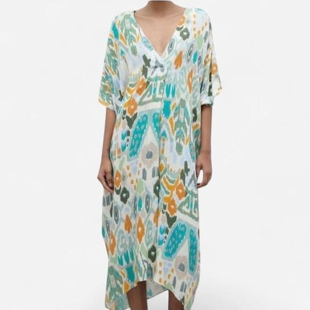Zara oversized Maximalist midi dress with V-neckline short sleeves. Size M/L - Picture 2 of 8